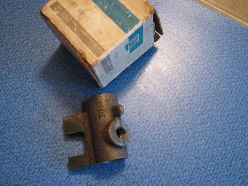 Nos gm chevy gmc shift block muncie saginaw truck 50s 60s70s transmission 665396