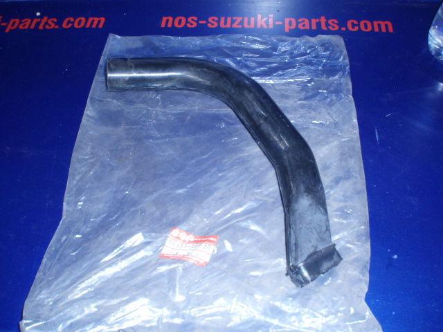  gsxr 1100w  1993 -1998 pipe, air intake rear rh  nos-suzuki-parts.com