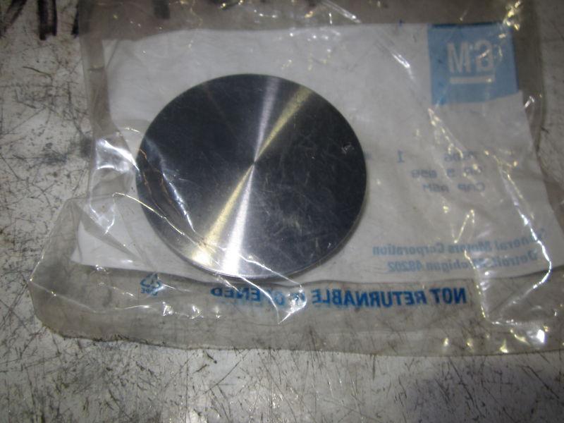 Gm oem part 15623882 blank center cap (shelf a31 bin 8)