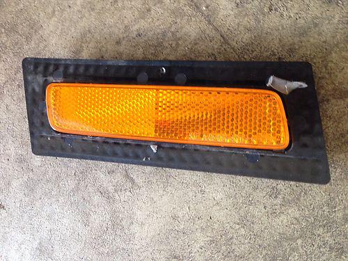 05-08 audi a4 b7 front bumper orange reflector oem right passenger 