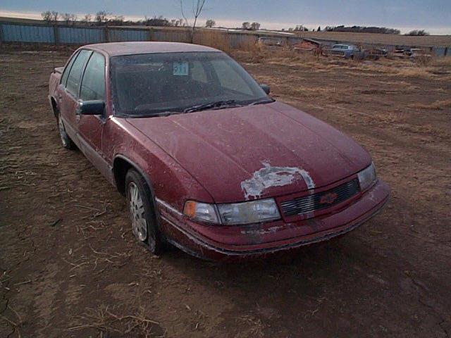 1990 chevy lumina car center trunk tail light