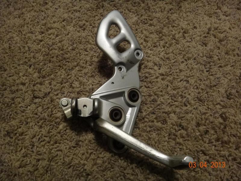 99-07 suzuki hayabusa gsxr 1300 oem right rear brake set pedal