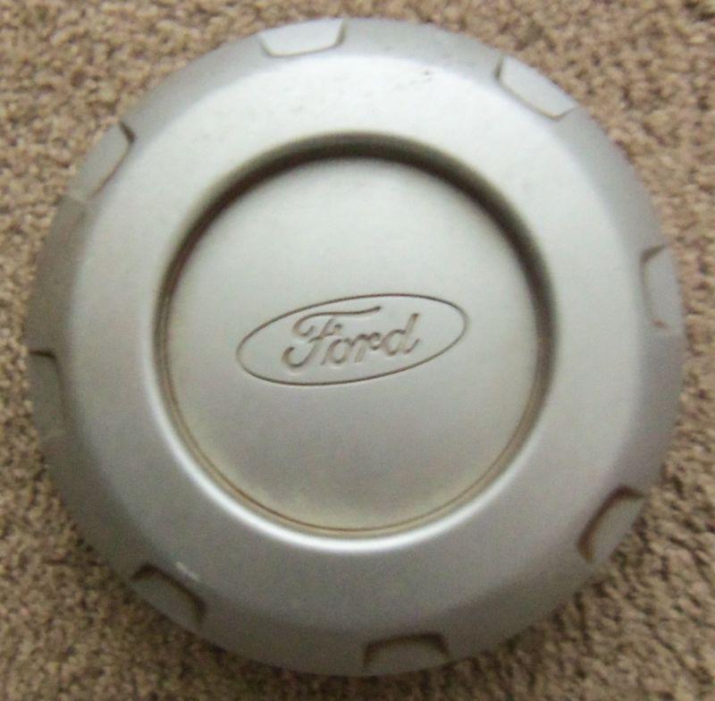 Ford f250 oem center cap good used condition free shipping in the usa