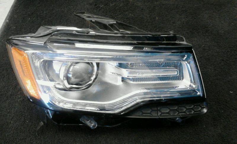 2014 rt headlamp w/ hid jeep grand cherokee oem