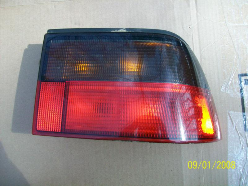 1993-1998 saab 9000 passenger side outer right tail light lamp 94 95 96 97 oem