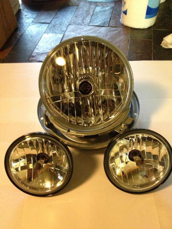 Harely davidson touring head light and passing lamps