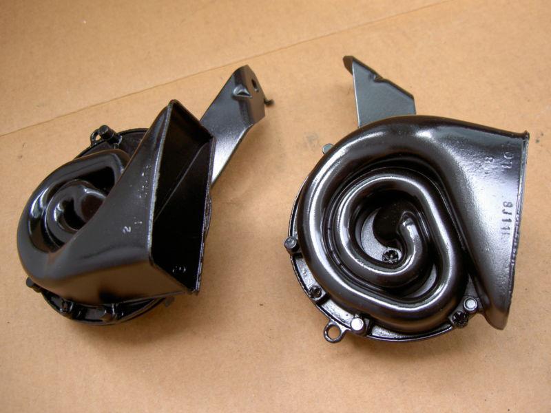 69-70 ford mustang horn blowing assembly, 1 pair, restored