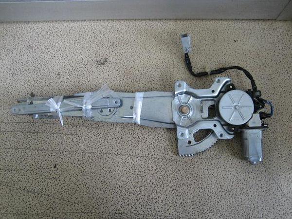 Honda life 1999 front right door regulator [0113120]