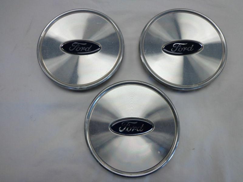 Ford crown victoria center caps wheel hub caps 3w73 1a096 aa 2003 2004 2005