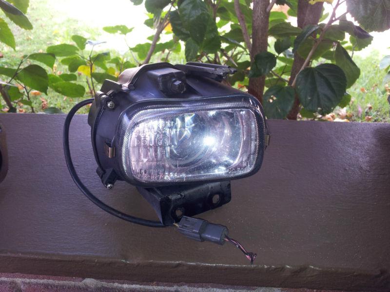 Mazda millenia left fog light drivers side 96 97 98 99 00