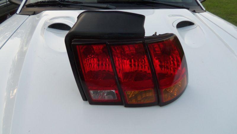 99 01 03 04 cobra tail light orange real svt ford mustang yellow right passanger