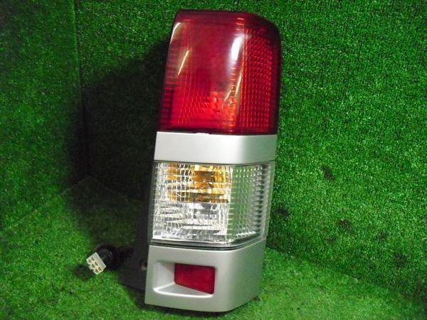 Mazda friendee 1999 rear right combination lamp [8515500]