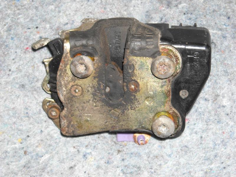 00 01 02 03 04 05 dodge neon inside door latch r/f