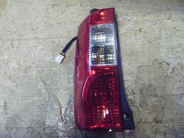 Mitsubishi ek wagon 2005 rear left combination lamp [9315600]