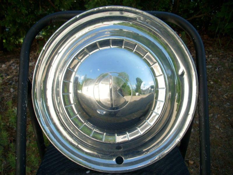  1951 kaiser 15"  full wheelcover hubcap