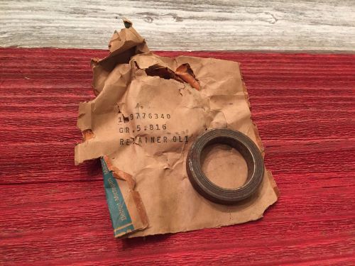 Nos dealership oldsmobile rear wheel bearing retainer 7/16&#034; new in pkg 9776340