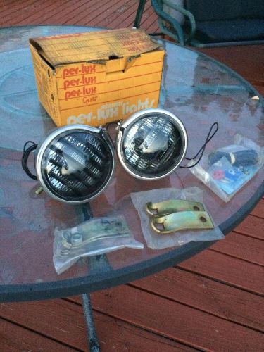 Nos gm per-lux 200t louvered foglight (pair), 6.2&#034; stainless steel &amp; mounts
