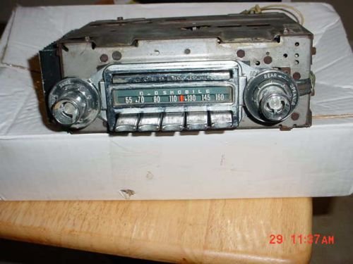 1963  oldsmobile 98 super dyamic 88 jetstar starfire oem delco wonderbar radio