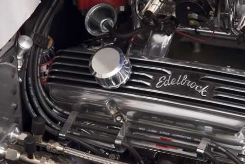 Edelbrock 4213 billet aluminum valve cover breather