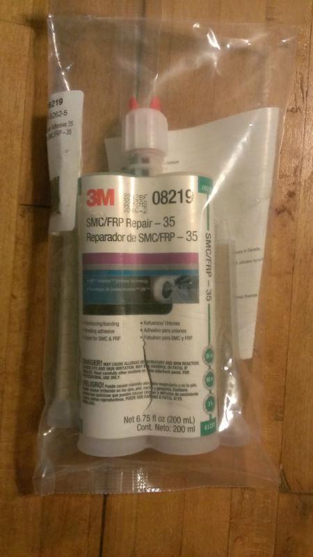 3m 08219  smc/frp  repair - 35 panel adhesive 6.75 fl oz  200 ml 