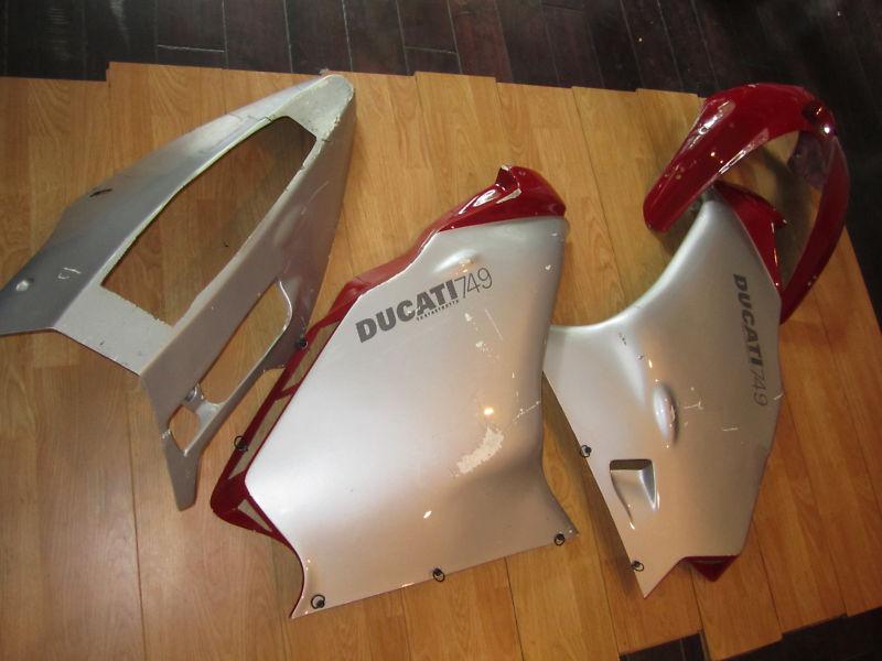 Ducati  749/999   track bodywork    fasteners   #2      