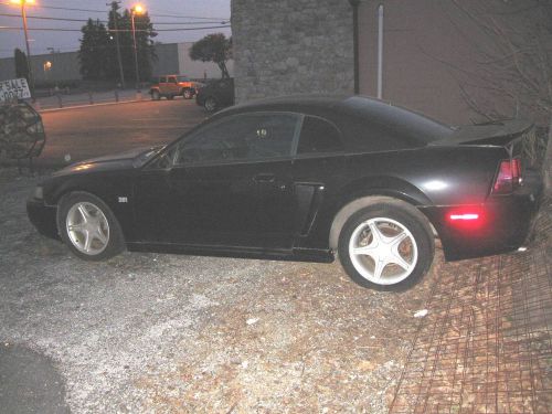 1999 ford mustang gt parting out whole car- l-rear quarter  window glass