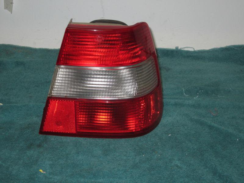 1995-1998 volvo s90 passenger side oem tail light in great used condition