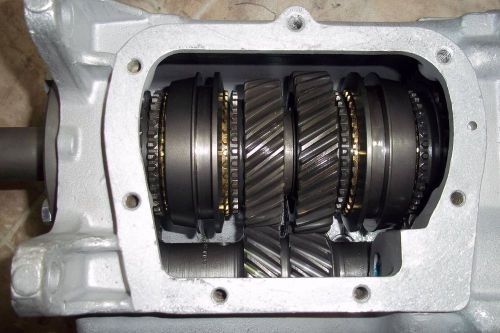 Muncie 010 wide ratio 2.52 m20 4 speed rebuilt transmission 1 year warranty