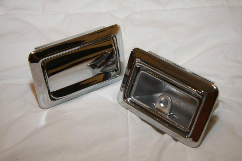 1967 pontiac firebird rear quarter ash trays (2)