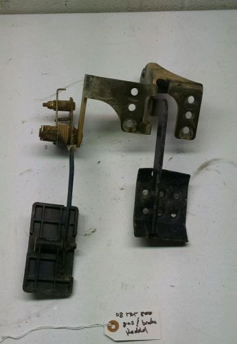 08 polaris rzr 800 - oem pedals &amp; mounting plate (gas + brake)