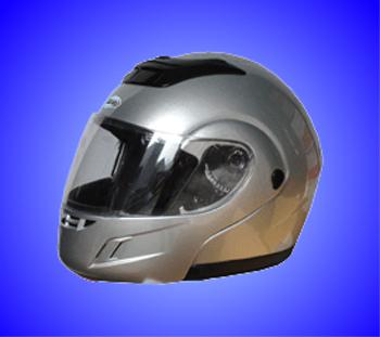 Full face motorcycle helmet with visor - new in box - fantastic value!