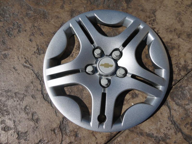 Chevrolet chevy  malibu  oem 15"  hubcap wheel cover original factory!!!