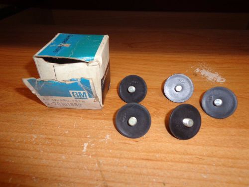 Nos gm 1978-1982 buick oldsmobile cutlass sliding electric sunroof fastener