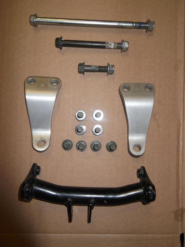 04 suzuki ltz 400- upper and lower engine mount set with hardware