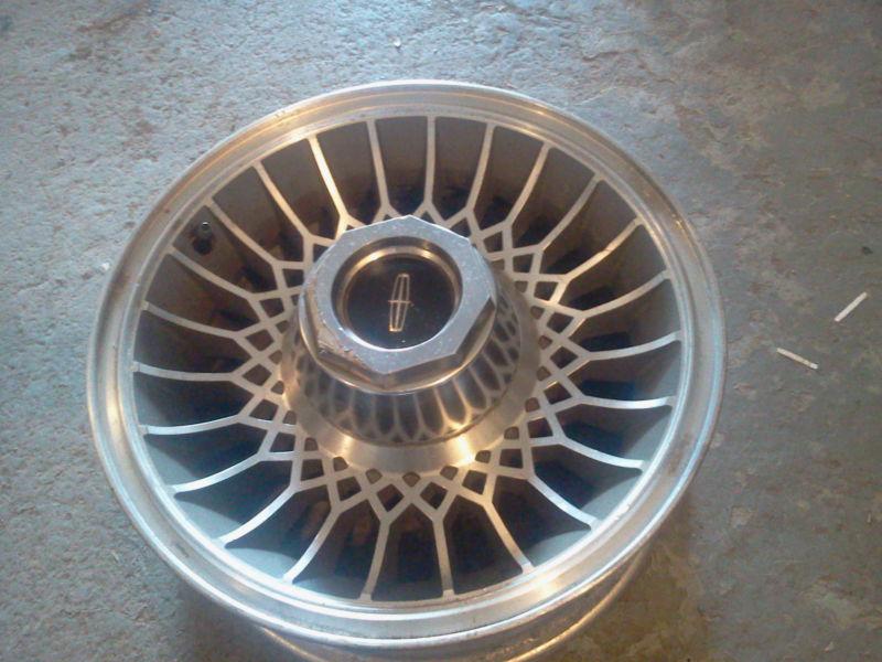 * 15 inch factory alloy rim - lincoln town car, mark series, 1980-1989