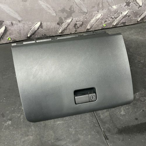 2003  nissan altima storage compartment glove box w/ lock oem, 68500 8j000