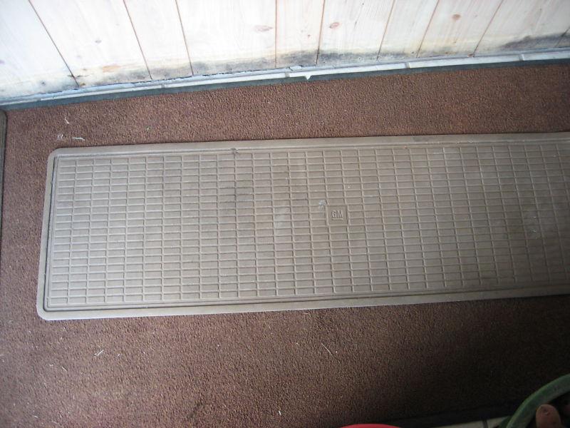 Back seat floor mat for gm van , astro, safari