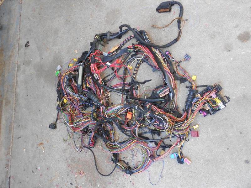 Passat interior floor wire harness