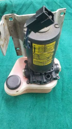 Volvo penta power tilt pump