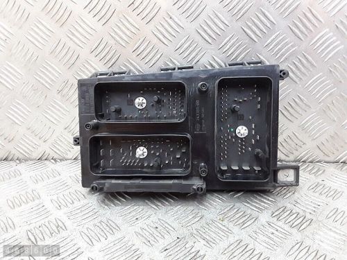 2004 opel astra fuse box in the trunk of the car 1600petrol 13145041