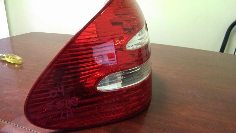 Left tail lamp assembly mercedes e-class 2003