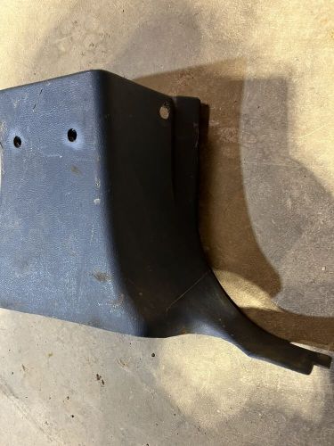 1992-1996 ford f250 f350 crew cab seat belt housing lower b pillar trim lh