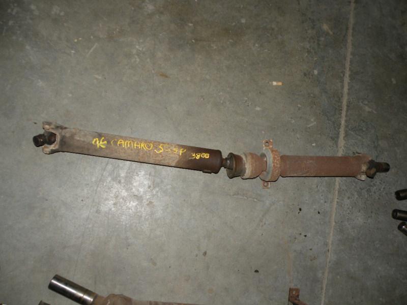 1996 chevy camaro drive shaft 2 piece shaft 5 speed manual  3800  oem