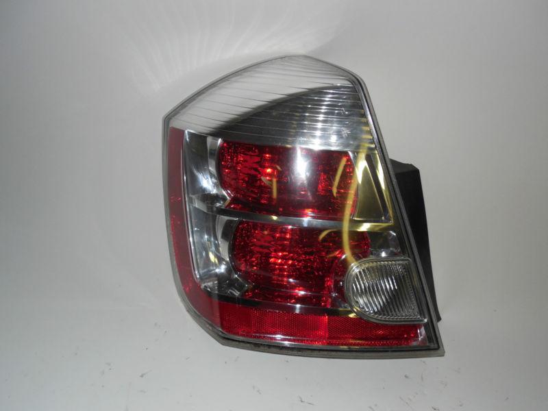 07 08 09 nissan sentra oem left tail light nice!