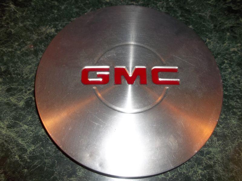 * center cap for a factory 16" rim - gmc / sierra / yukon / truck / 1999-2007