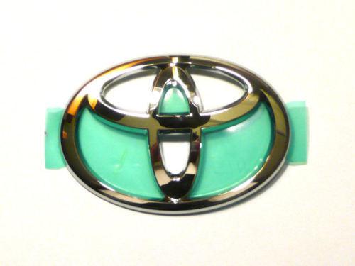 Toyota emblem