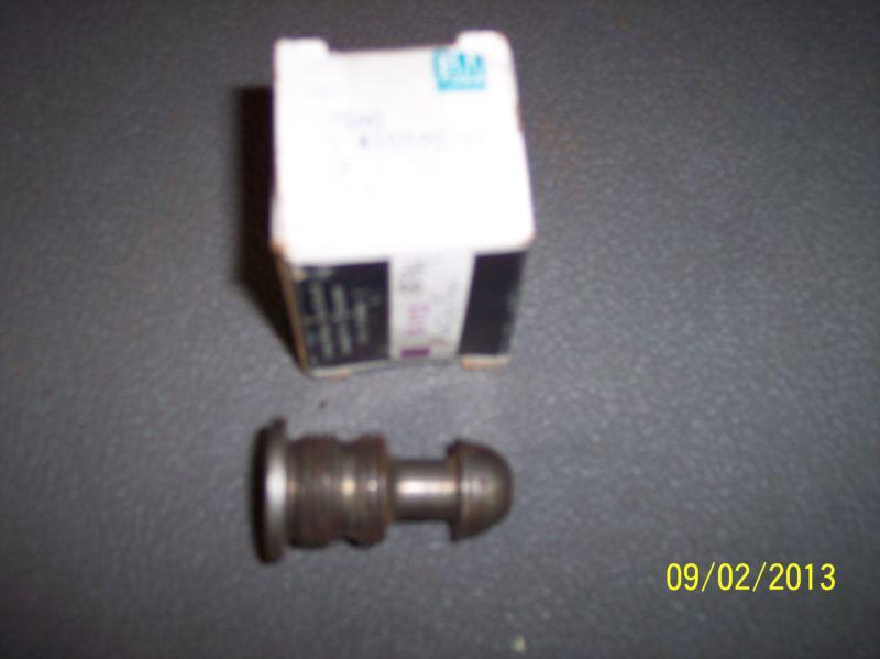 79-91 chevy gmc c/k pickup and car 4 speed  clutch stud for bellhousing nib