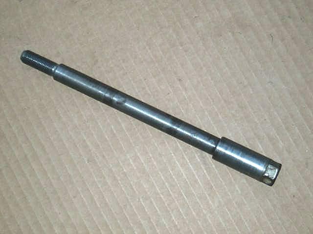 Vintage 1981 honda xr500 stock front wheel axle oem xr500r cr xr xl 250 500 500r