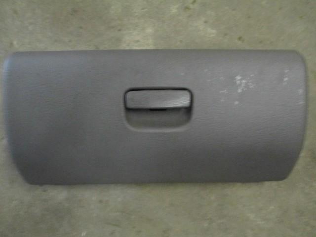 2002 jeep liberty limited glove box glove compartment oem  02 03 04