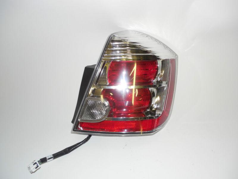 2010 2011 2012 nissan sentra right tail light nice!